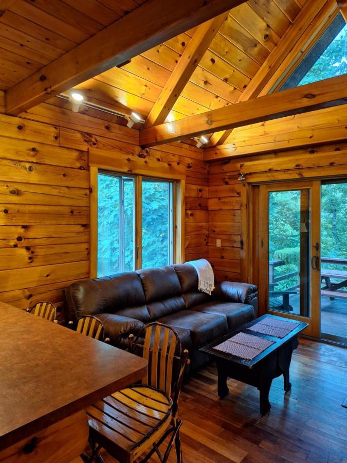 Neshannock Creekside Log Cabin Volant Extérieur photo
